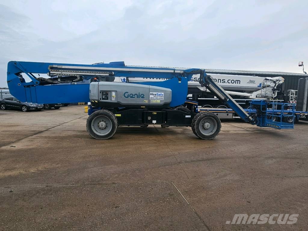 Genie ZX 135/70 曲臂高空工作平台