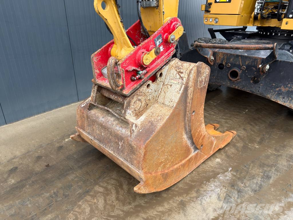 CAT M318F Excavatoare cu roti