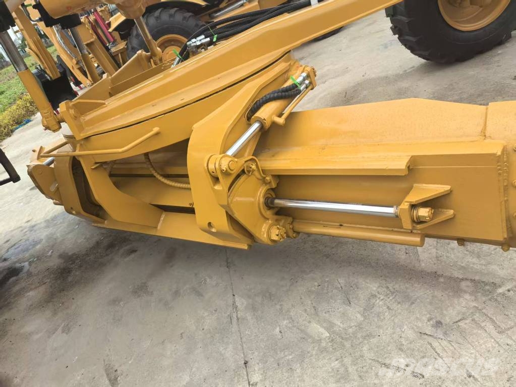 CAT 140 K Грейдери