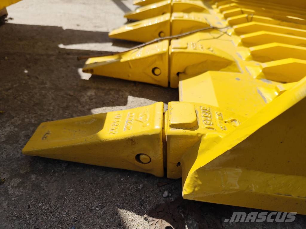 Komatsu PC 130 Ekskavaatorikopad ja lisaseadmed