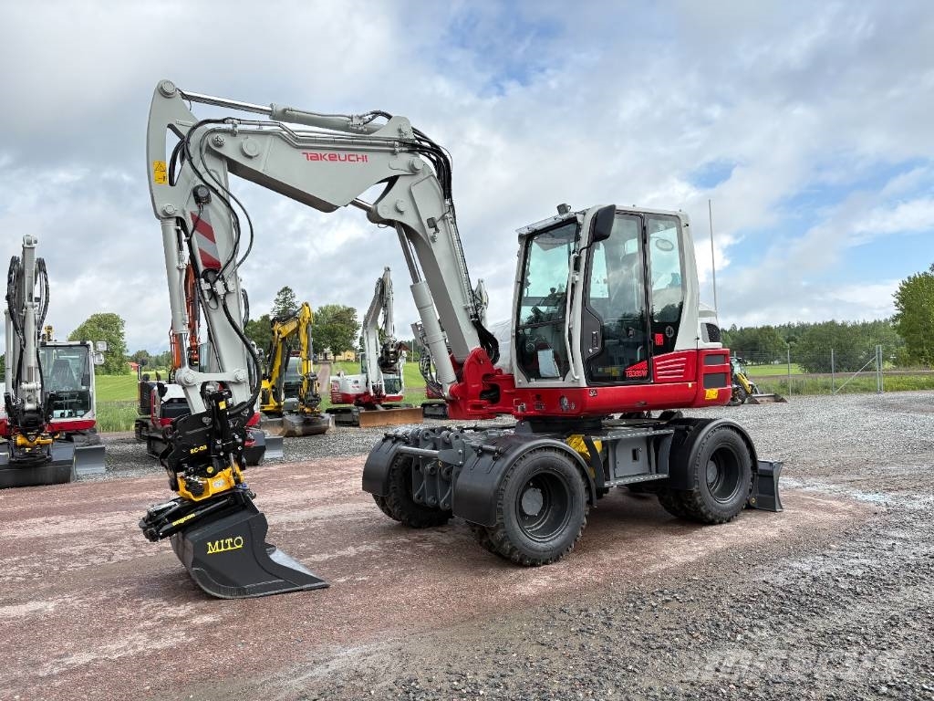 Takeuchi TB395W Kolesové rýpadlá