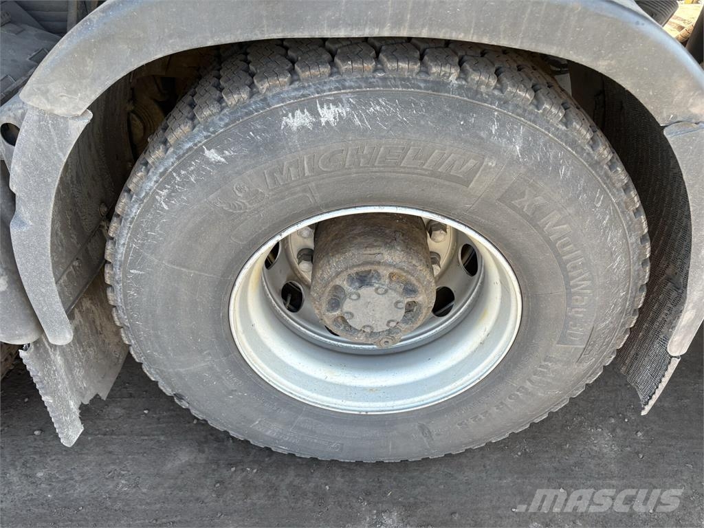 Volvo FH16 660hp Raskasveturi Седельные тягачи