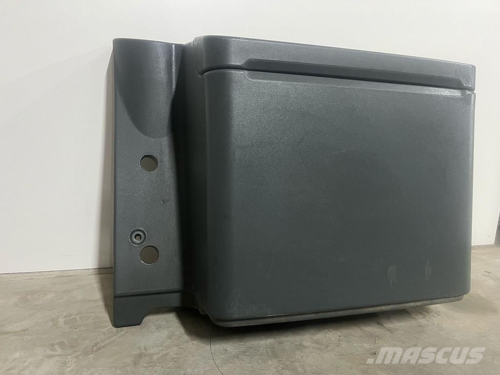 Liebherr R966 其他組件