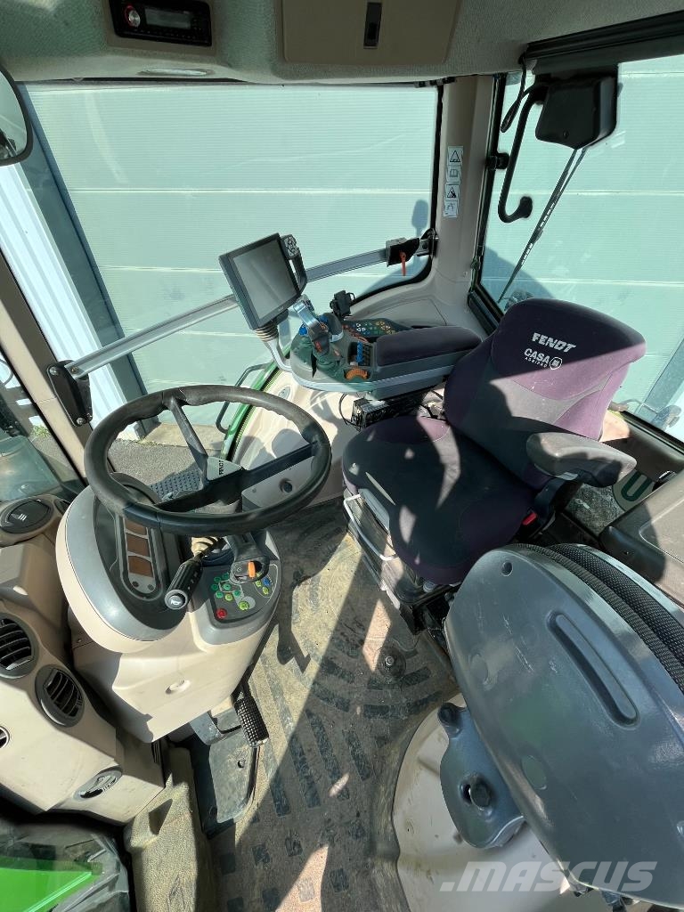 Fendt 826 VARIO PROFI + Tractores