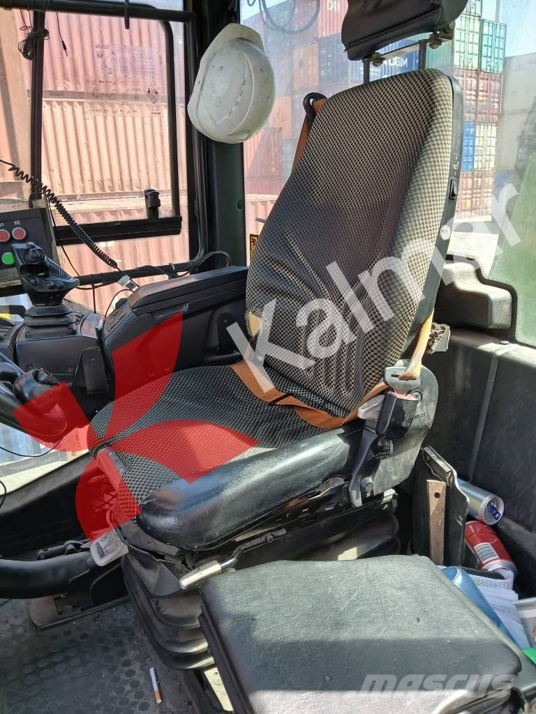 Kalmar DRG450-60S5E Reach-Stacker