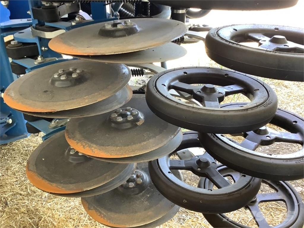 Lemken Compact-Solitair 9/600 KK 125 Combination drills