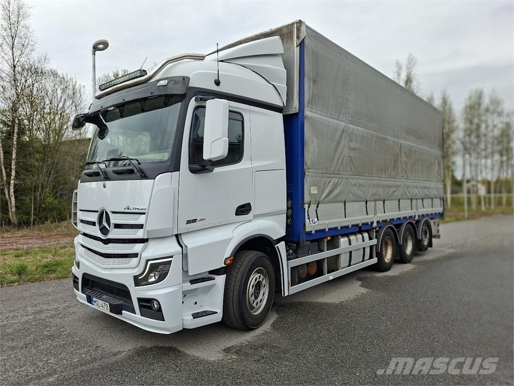 Mercedes-Benz Actros 5835 Camiones de caja de lona