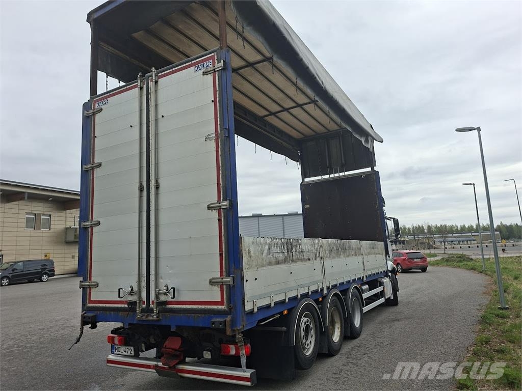 Mercedes-Benz Actros 5835 Camiones de caja de lona