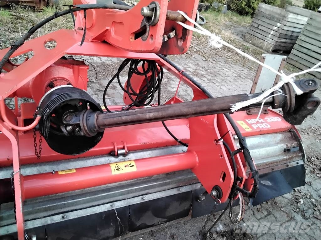 Kuhn Bp8300/ bp 2800 Сільгосптехніка - Інші
