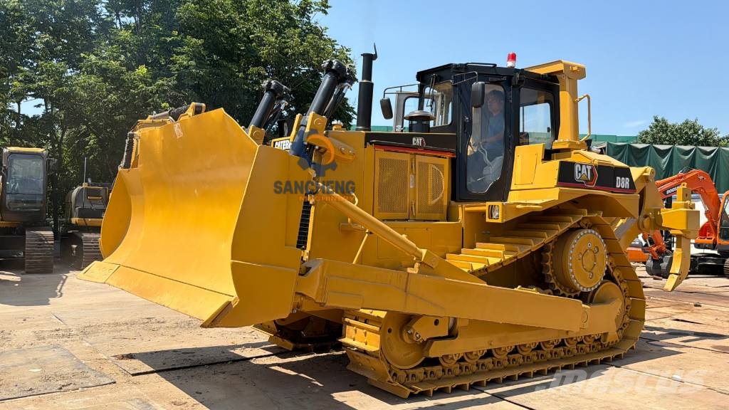 CAT D8R Buldožerji goseničarji