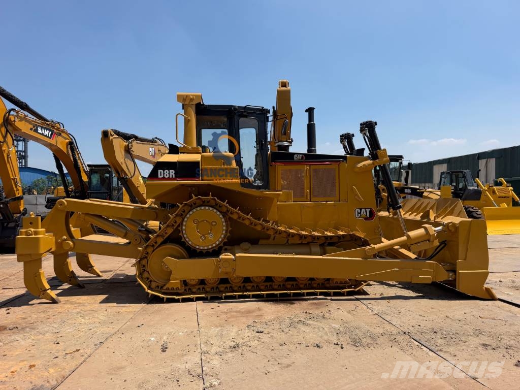 CAT D8R Buldožerji goseničarji