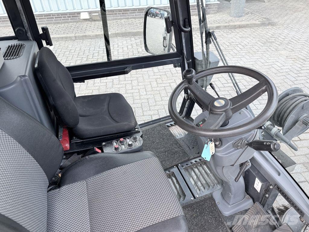 Schmidt Compact 200 Sweeper/Veegmachine Lakaisukoneet