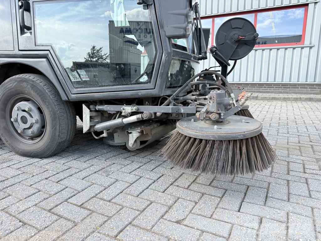 Schmidt Compact 200 Sweeper/Veegmachine Lakaisukoneet