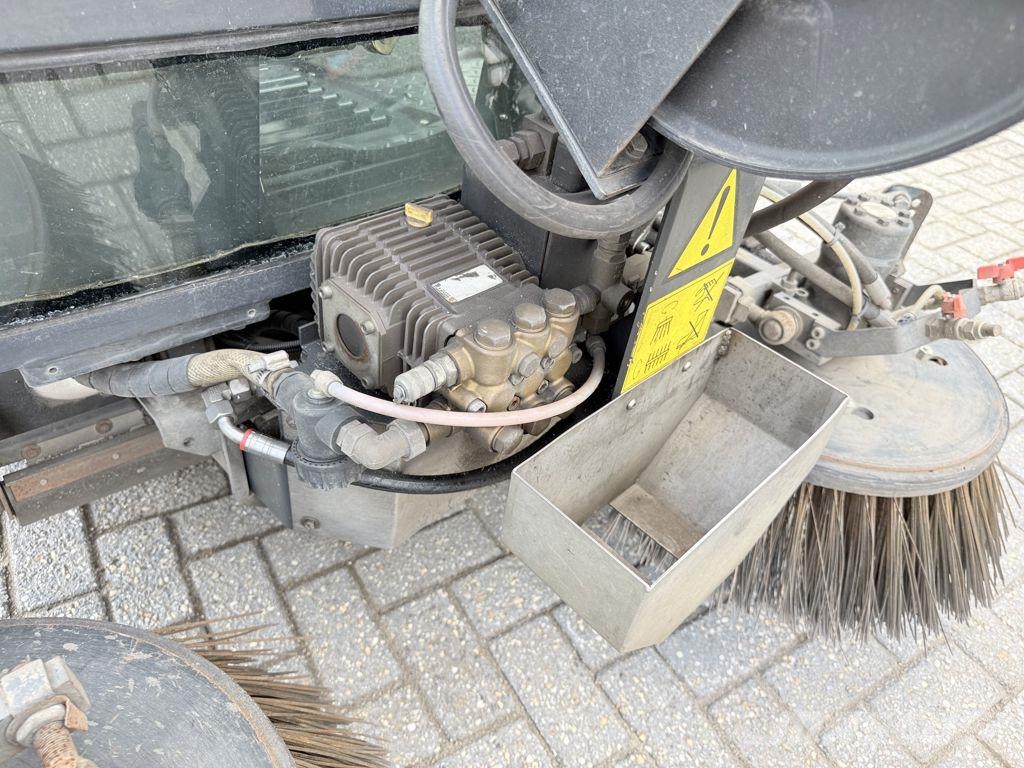 Schmidt Compact 200 Sweeper/Veegmachine Lakaisukoneet
