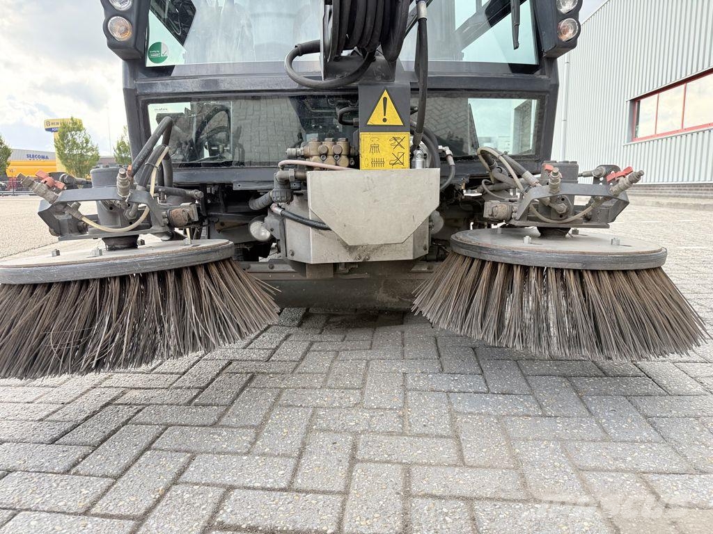 Schmidt Compact 200 Sweeper/Veegmachine Lakaisukoneet