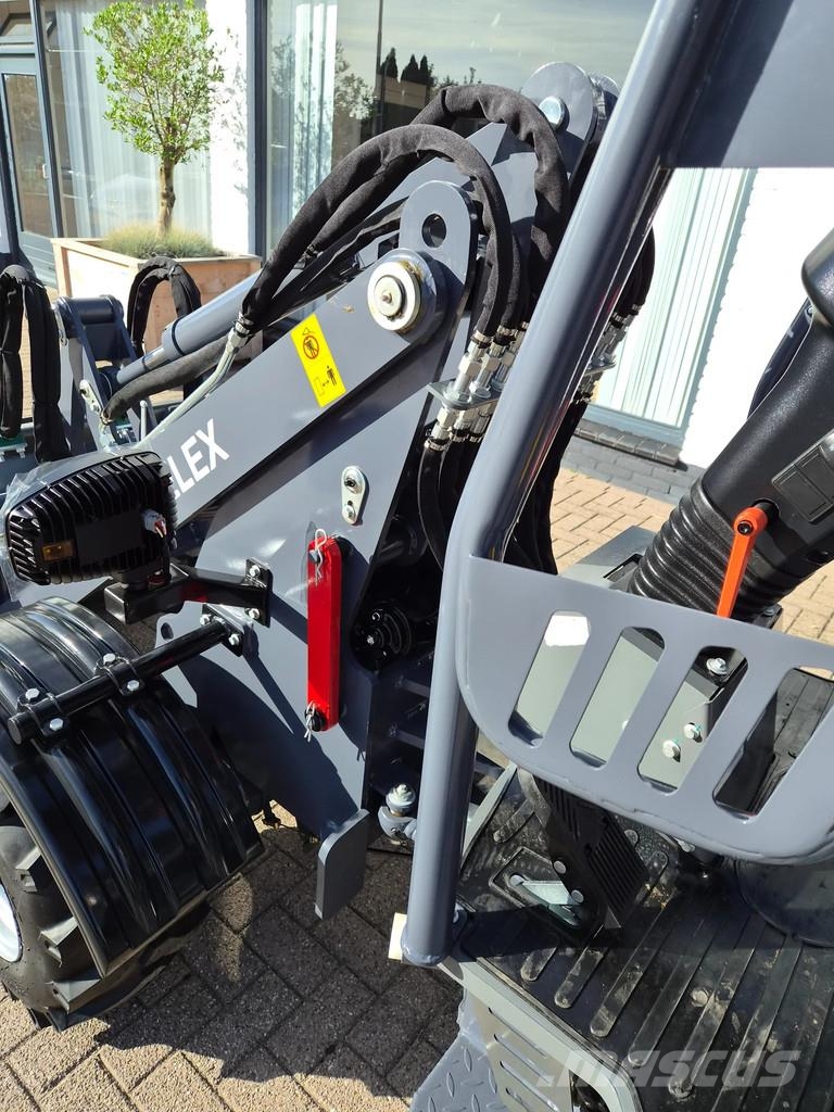 Perkins Telex loader bak en lepels shovel Малі навантажувачі