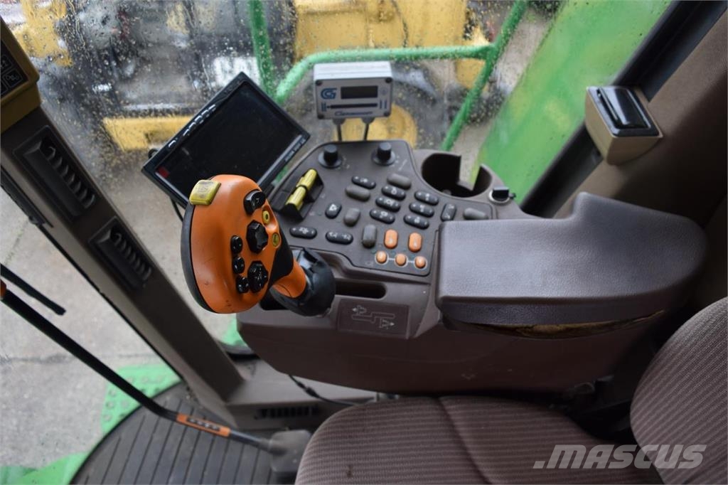 John Deere 9780 CTS Combine harvesters