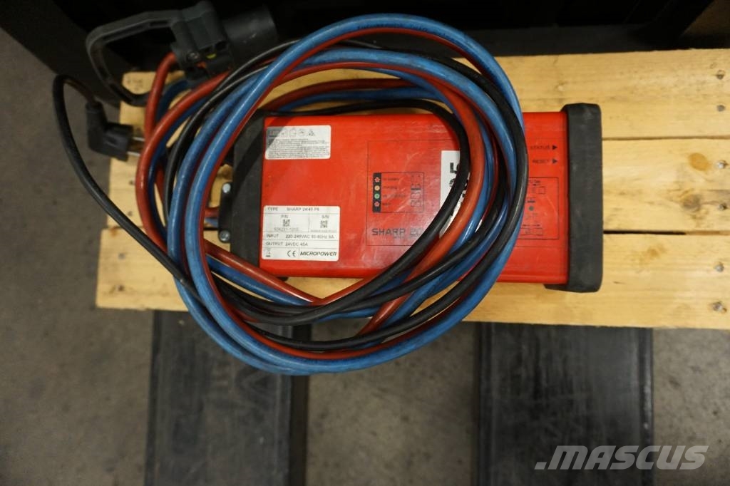 Toyota SSE135L 行走式堆垛机