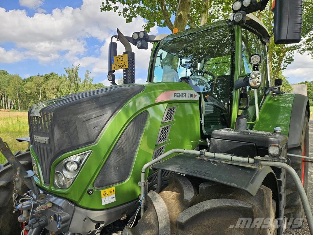 Fendt 716 S4 Profi Plus mit Reifendruckkontrollsystem 71 Traktorji