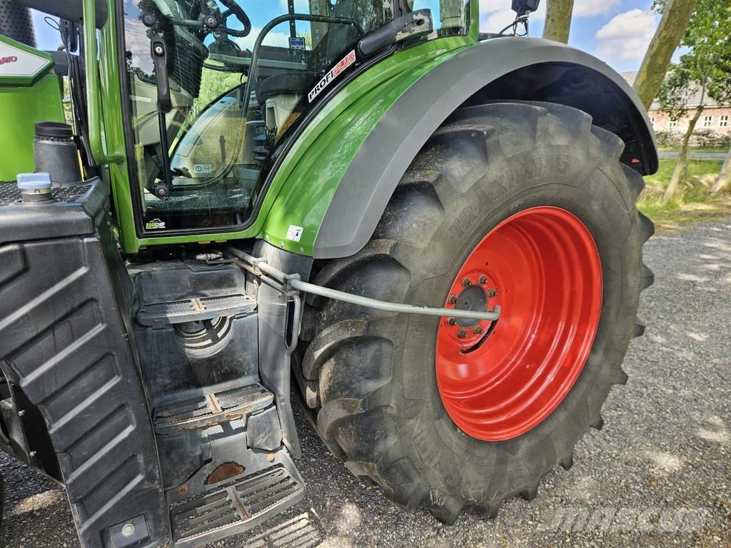 Fendt 716 S4 Profi Plus mit Reifendruckkontrollsystem 71 Traktorji