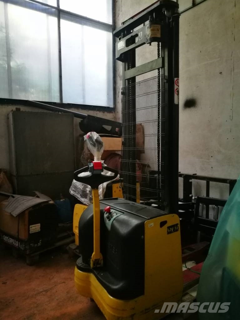 Hyster S 1.2 Electric forklifts
