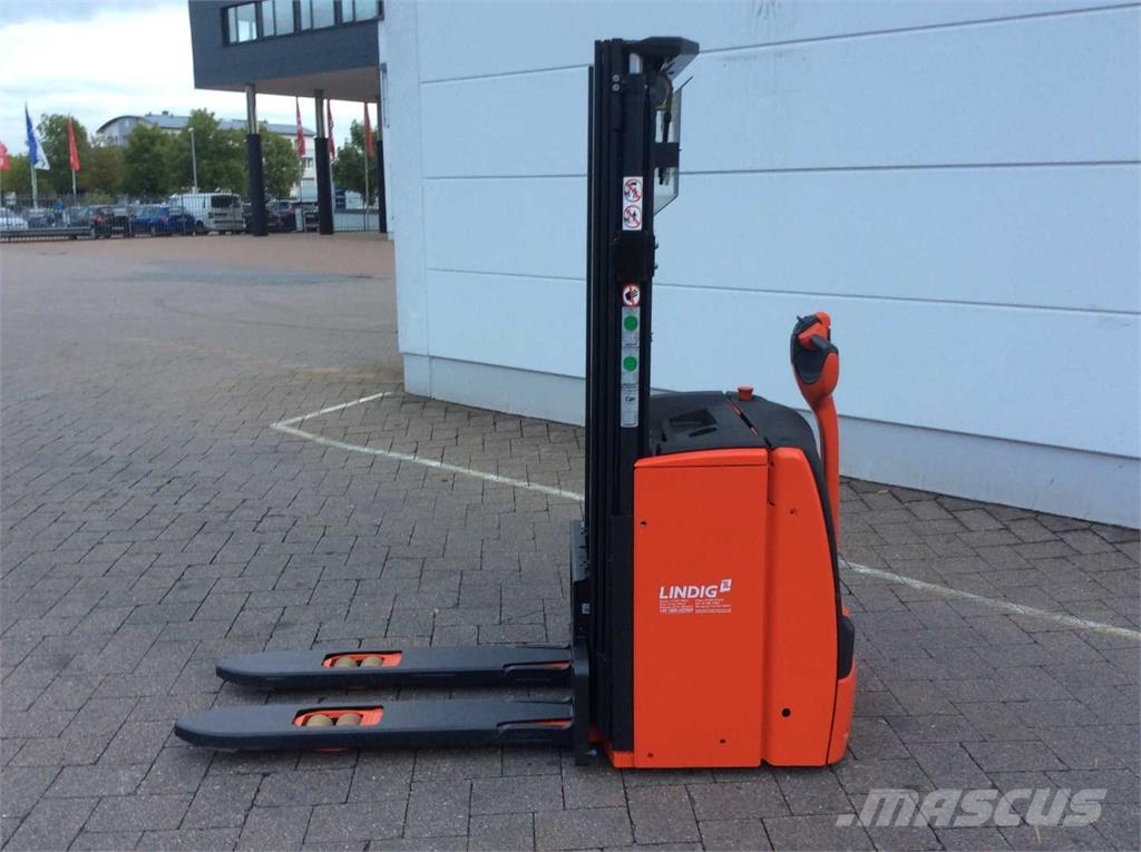 Linde L14 Pedestrian stacker