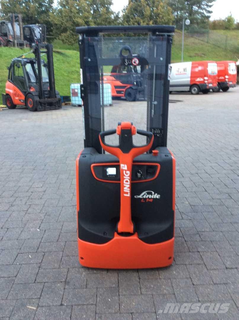 Linde L14 Pedestrian stacker