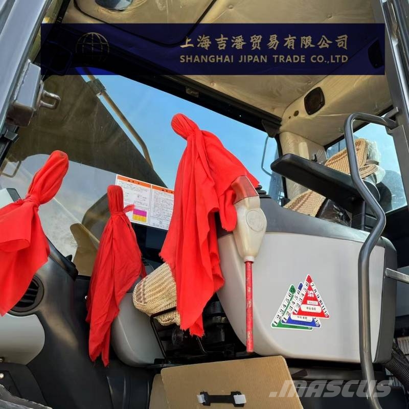 Komatsu PC 200 대형 굴삭기 29톤 이상