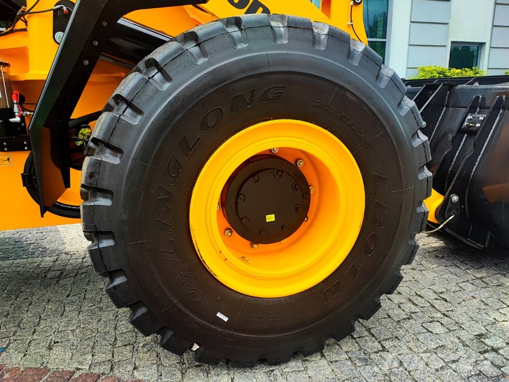 Lonking CDM856 Gumikerekes homlokrakodók