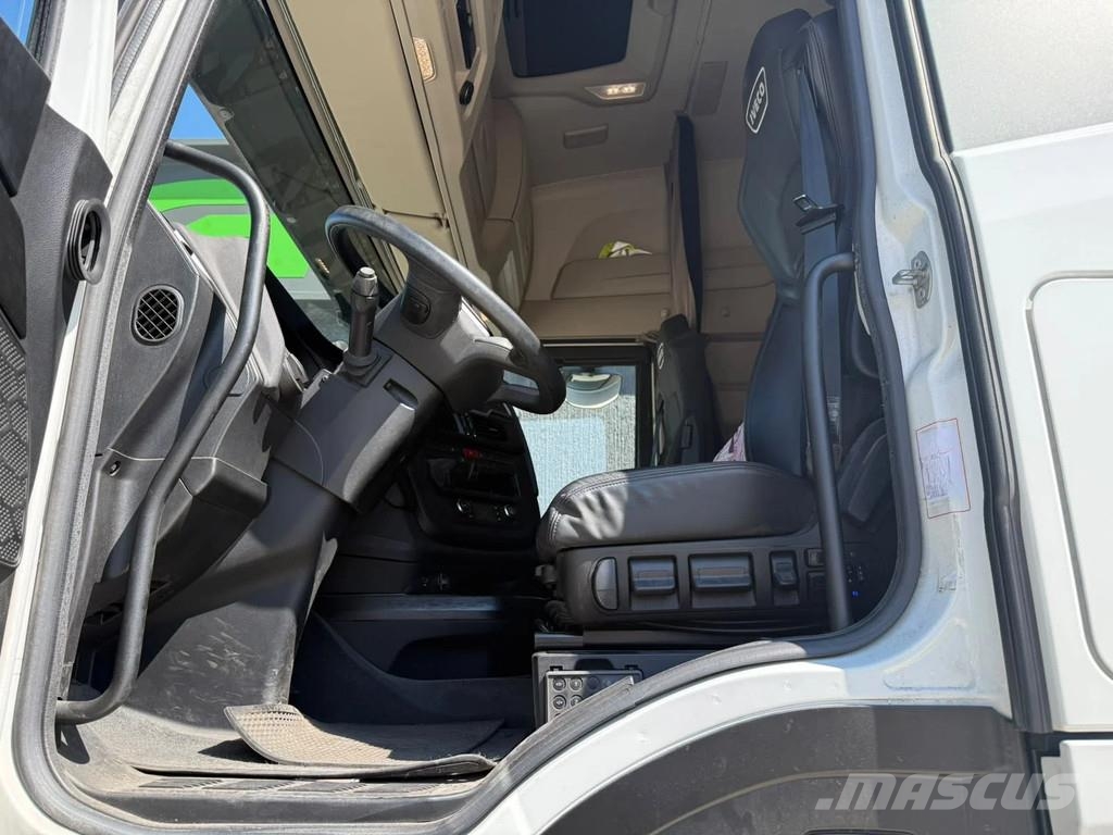 Iveco S-Way 260SY48 Pritsche 9.60m mit Plane/Spriegel Camiones de caja de lona