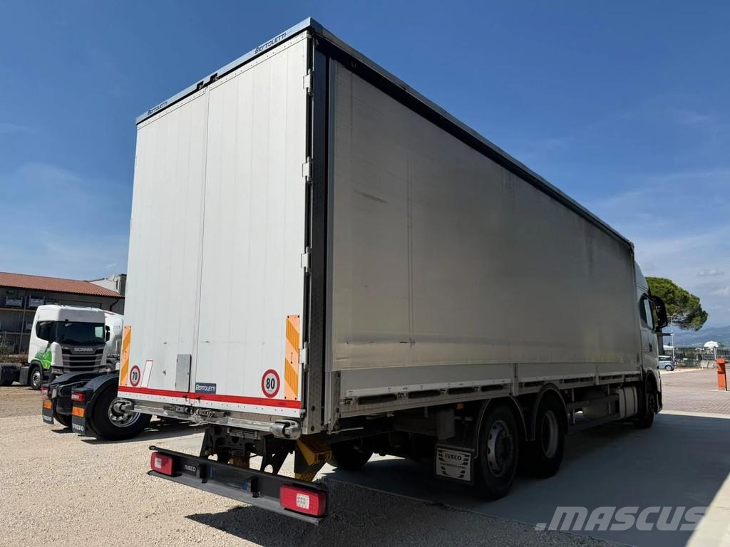 Iveco S-Way 260SY48 Pritsche 9.60m mit Plane/Spriegel Camiones de caja de lona