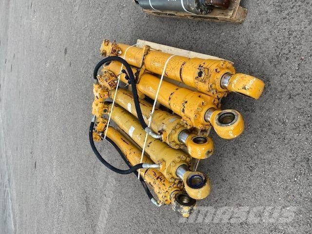 Liebherr A 934 B HYDRAULIC CYLINDER COMPLET Hüdraulika
