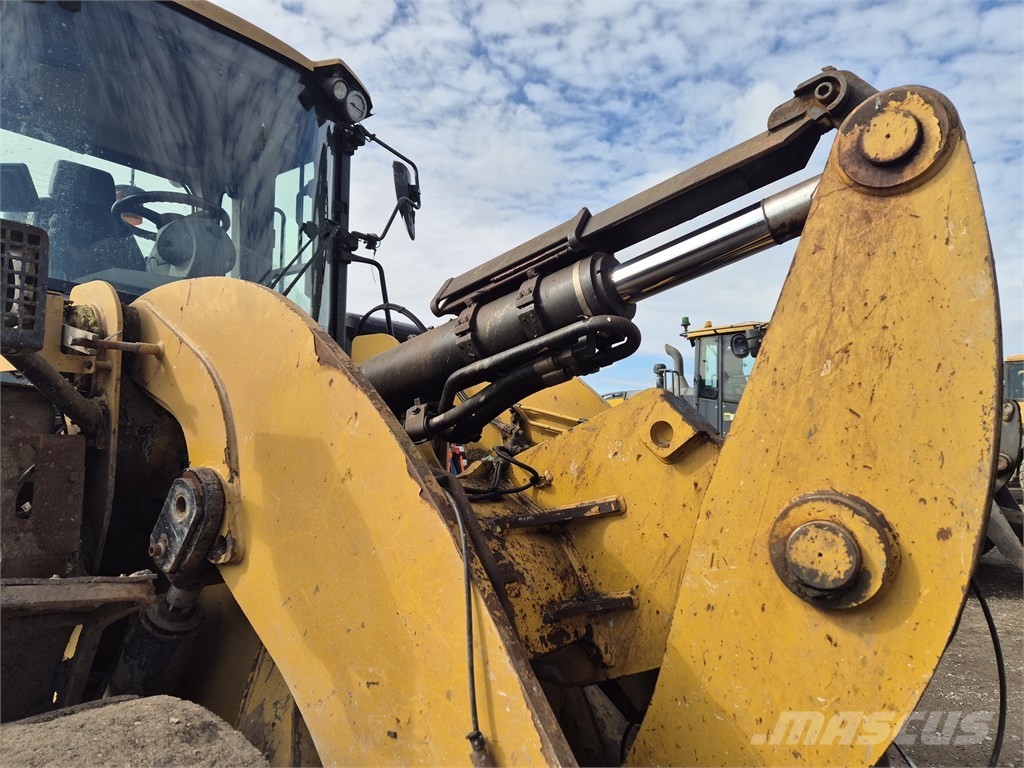 CAT 930M Radlader