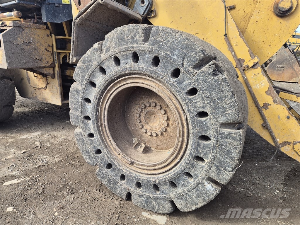 CAT 930M Radlader