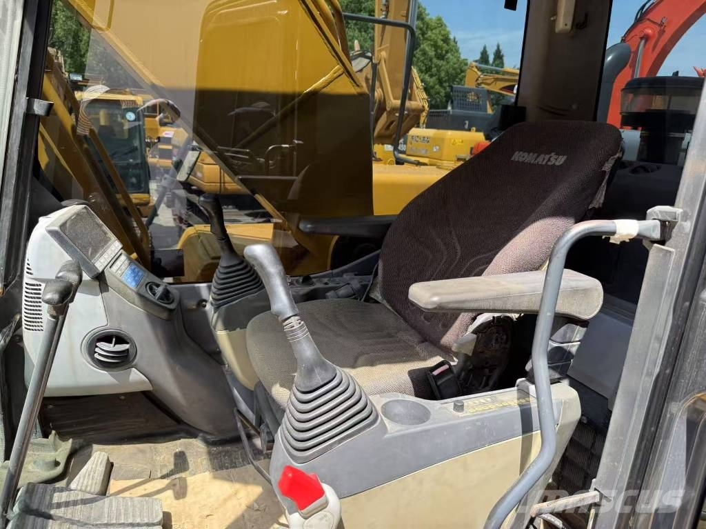 Komatsu PC 220-8 Escavadeiras de esteiras