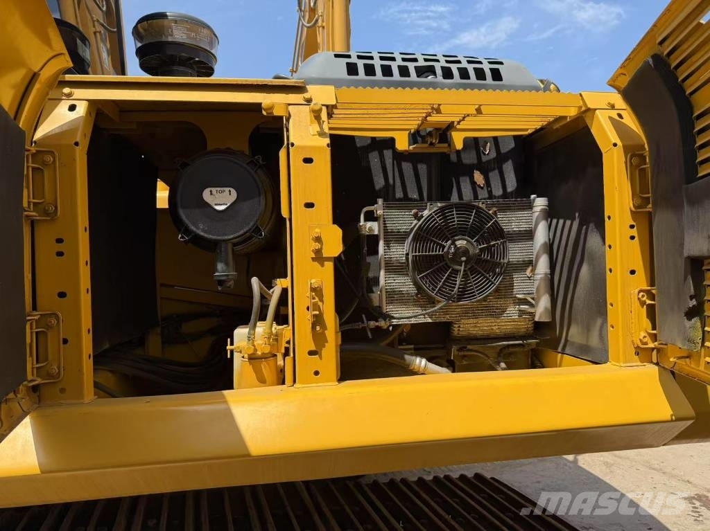 Komatsu PC 220-8 Escavadeiras de esteiras