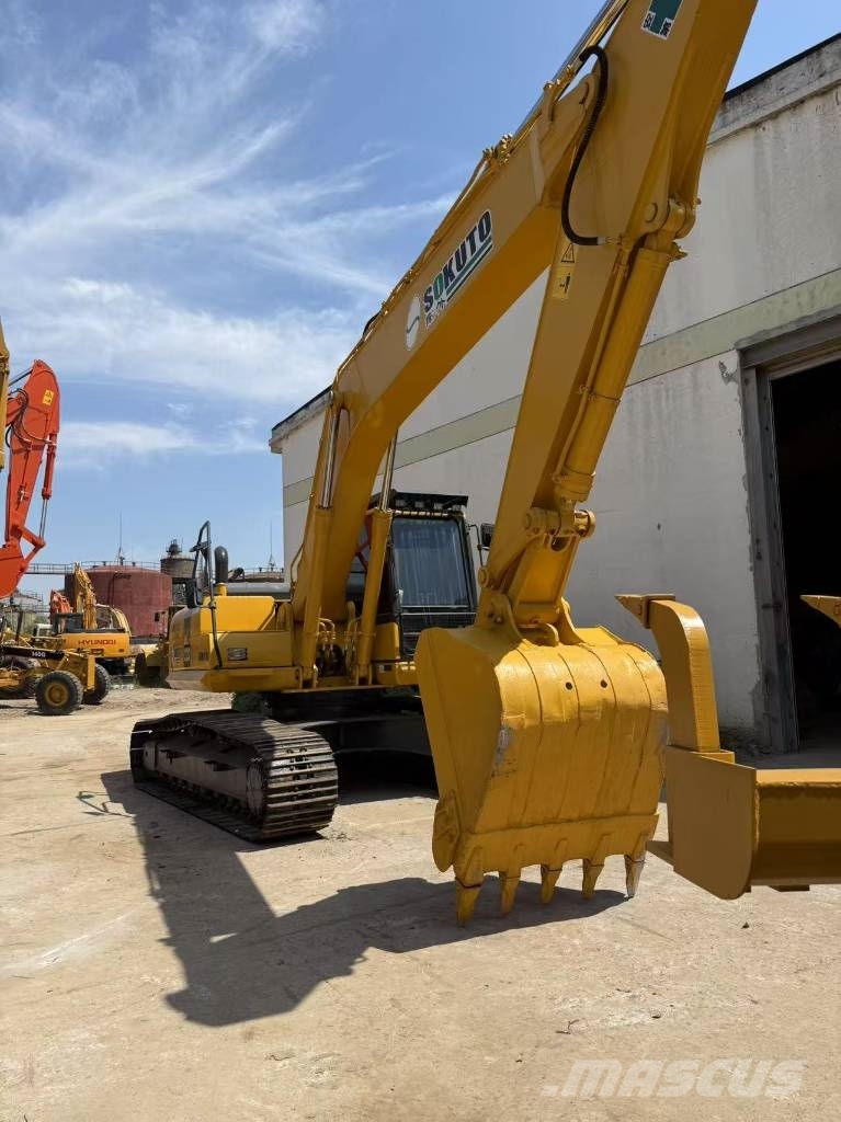 Komatsu PC 220-8 Escavadeiras de esteiras