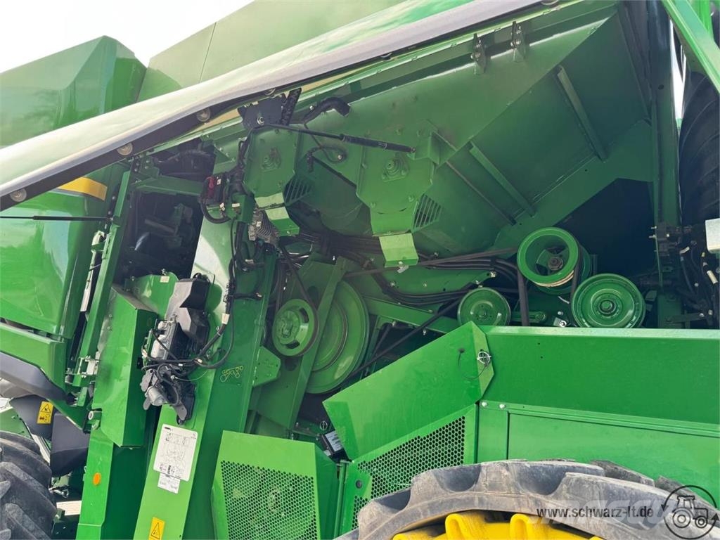John Deere S7 850 Combine harvesters