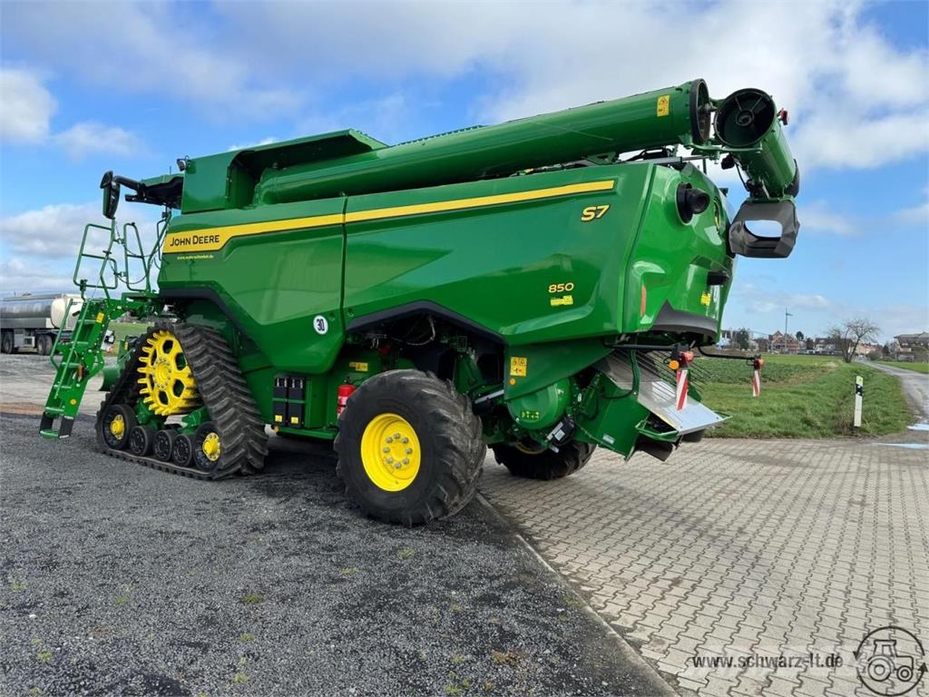 John Deere S7 850 Combine harvesters