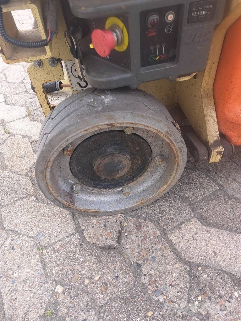 JLG 1930 ES 剪叉式升降机
