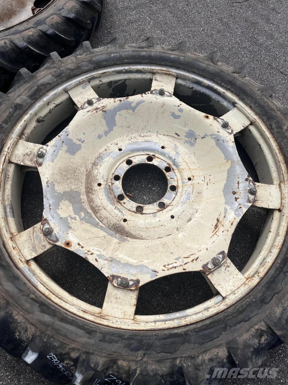 Michelin 270/95 R48, Verstellfelgen, Michelin und Alliance Tyres, wheels and rims