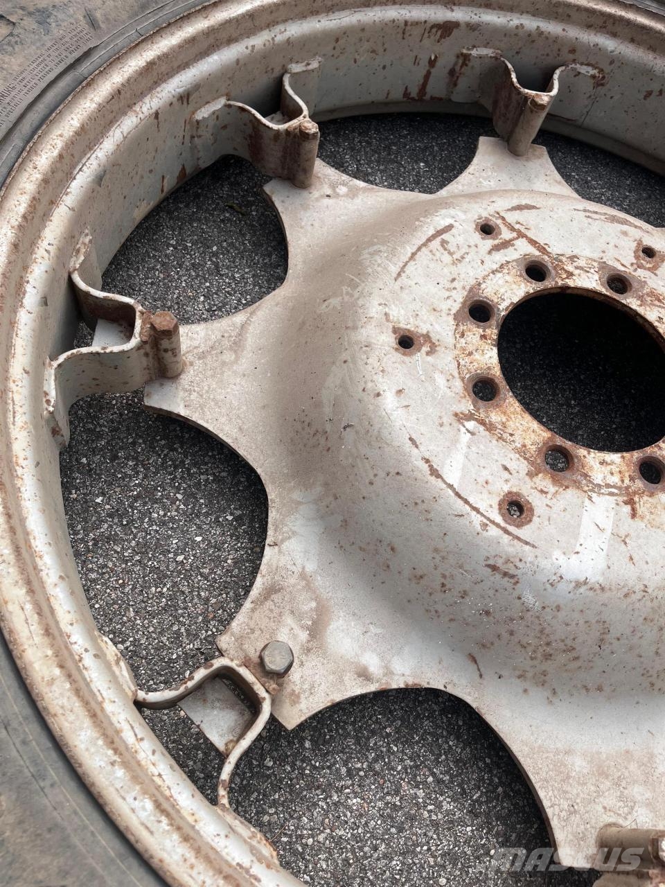 Michelin 270/95 R48, Verstellfelgen, Michelin und Alliance Tyres, wheels and rims