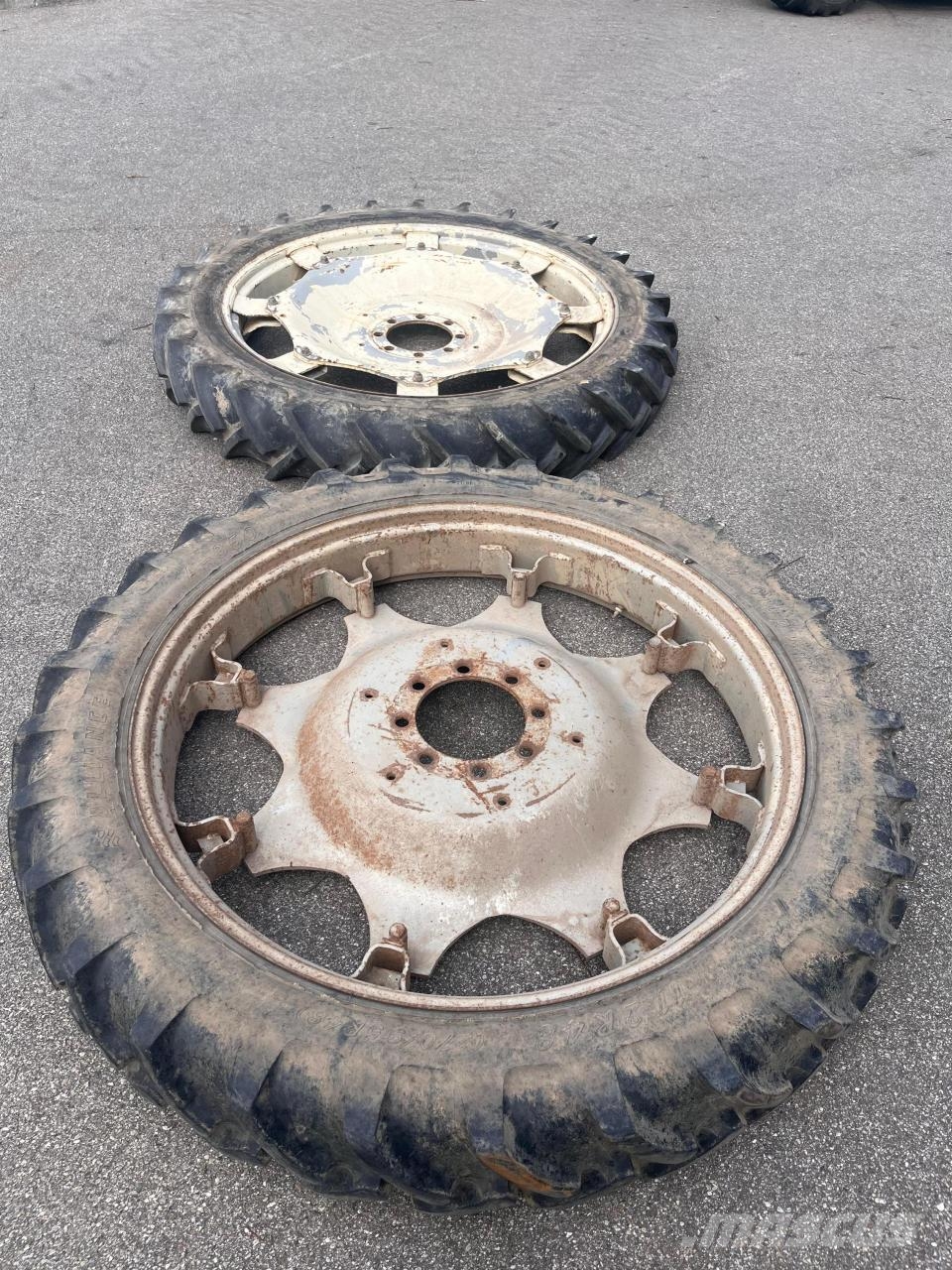 Michelin 270/95 R48, Verstellfelgen, Michelin und Alliance Tyres, wheels and rims