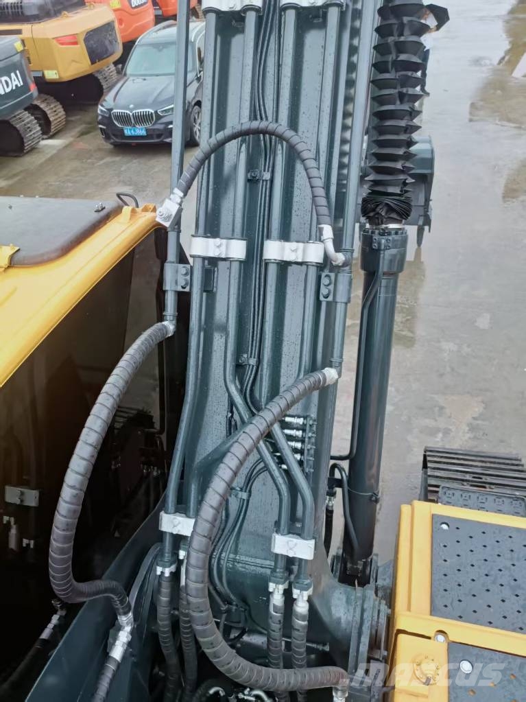 Hyundai 220LC-9S Rupsgraafmachines