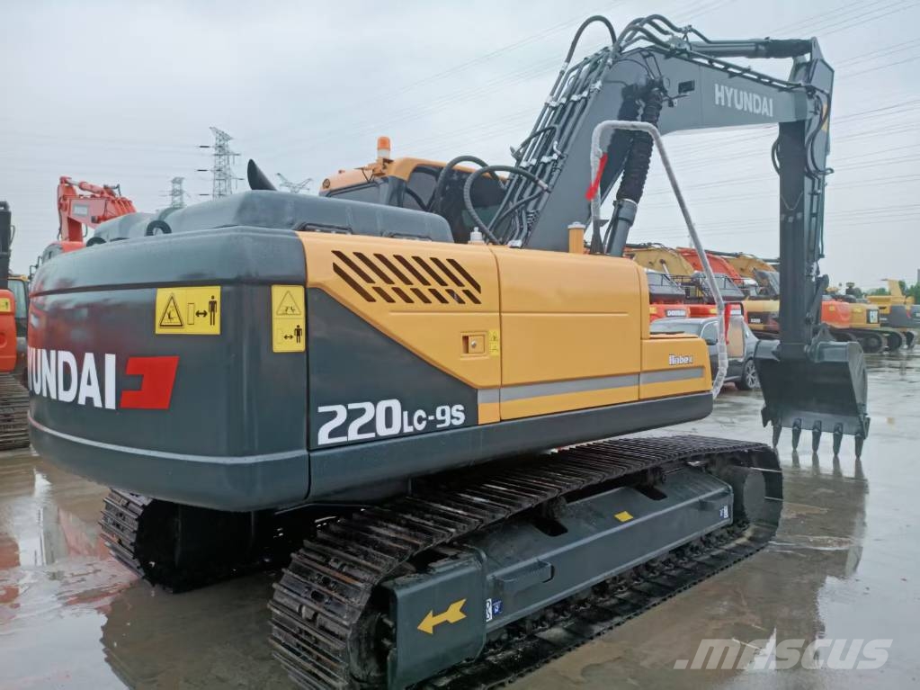 Hyundai 220LC-9S Rupsgraafmachines
