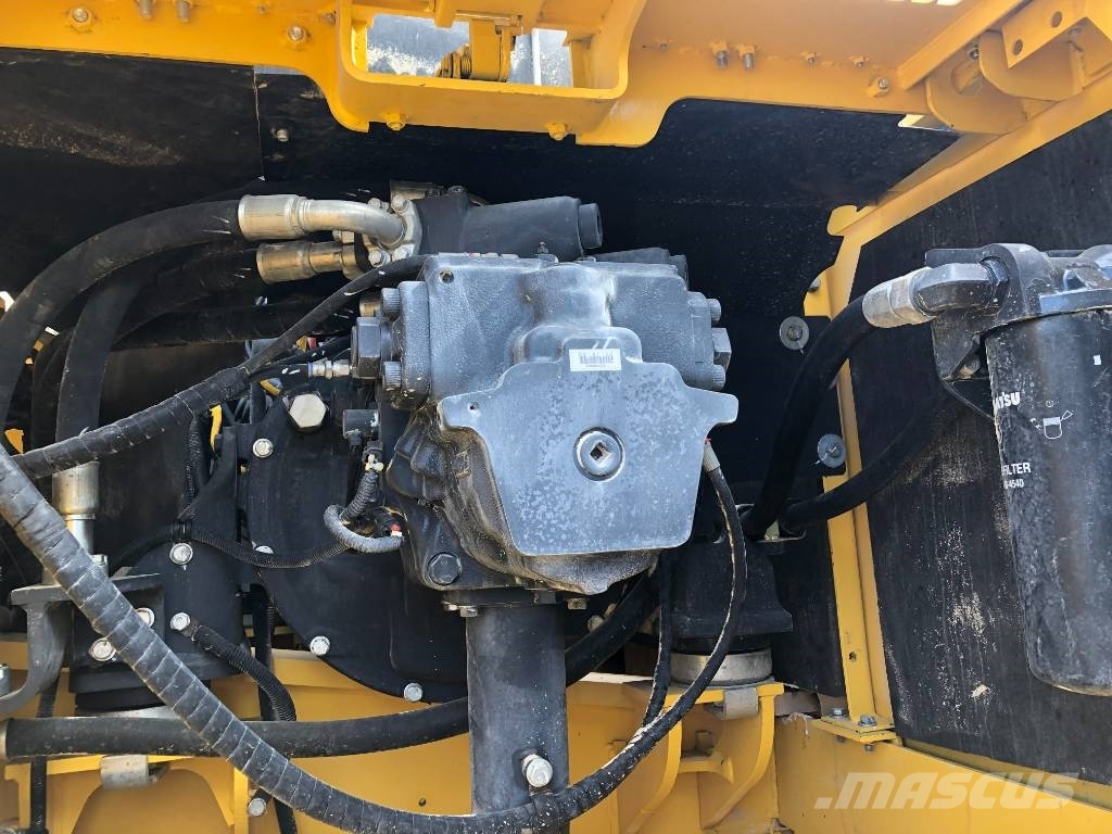 Komatsu 350 Εκσκαφείς με ερπύστριες