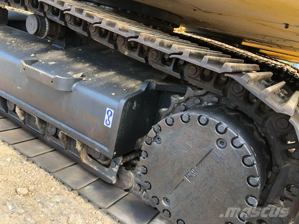 Komatsu 350 Εκσκαφείς με ερπύστριες