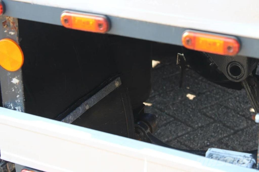 Iveco Eurocargo 100e18 +EURO 5 + HOOK SYSTEM شاحنات الرافعات الخطافية
