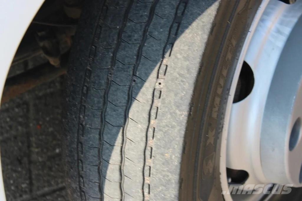 Iveco Eurocargo 100e18 +EURO 5 + HOOK SYSTEM شاحنات الرافعات الخطافية