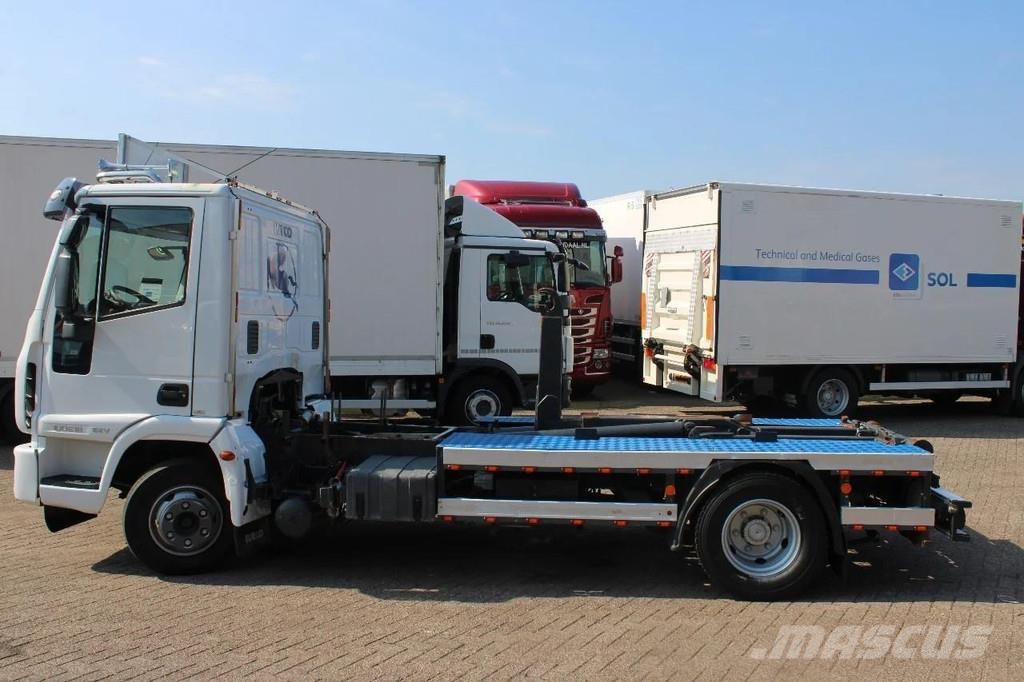 Iveco Eurocargo 100e18 +EURO 5 + HOOK SYSTEM شاحنات الرافعات الخطافية